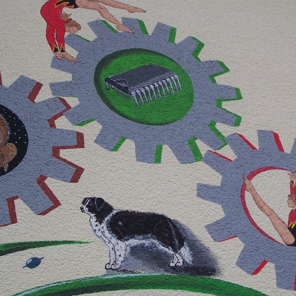 019 Kunst Airbrush Hauswand Wandbild